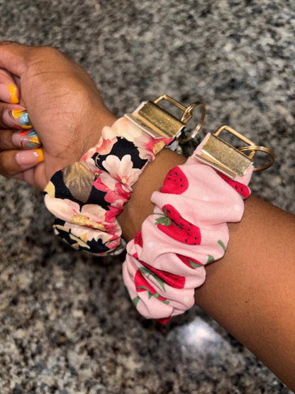 Scrunchie wristlet